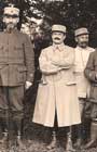 Un groupe de sept officiers du 28e en 1915