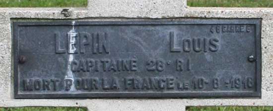 La croix de la spulture du capitaine Louis Lepin