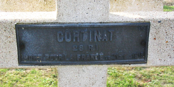 La plaque de la sépulture d'Henri Corfmat