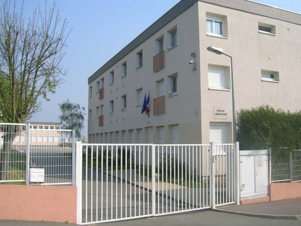 Photo du collège Albert Thierry, Limay (78)